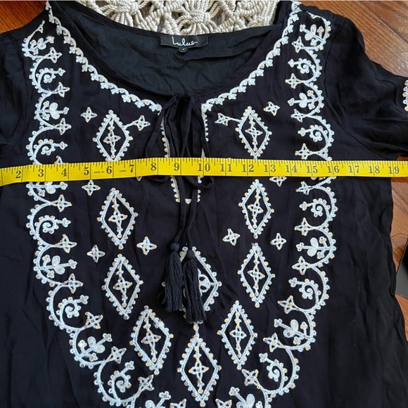 NWT Lulu’s | Day in the Life Embroidered Dress - Picture 3 of 7